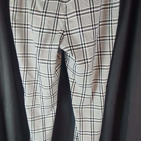 Abercrombie and Fitch Business Trouser - Picture 6 of 7